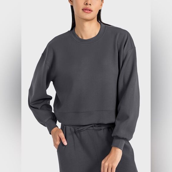 Gray Cropped Crewneck Round Neck Drop Shoulder Sports Top​ - Picture 1 of 3